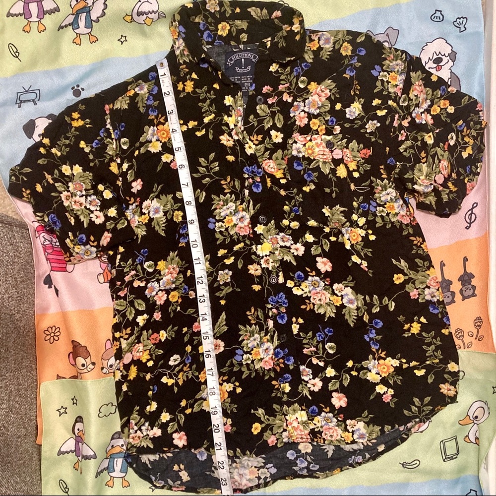 Gifted *Bundle only* $3 Solutions Petite Button Up Tee